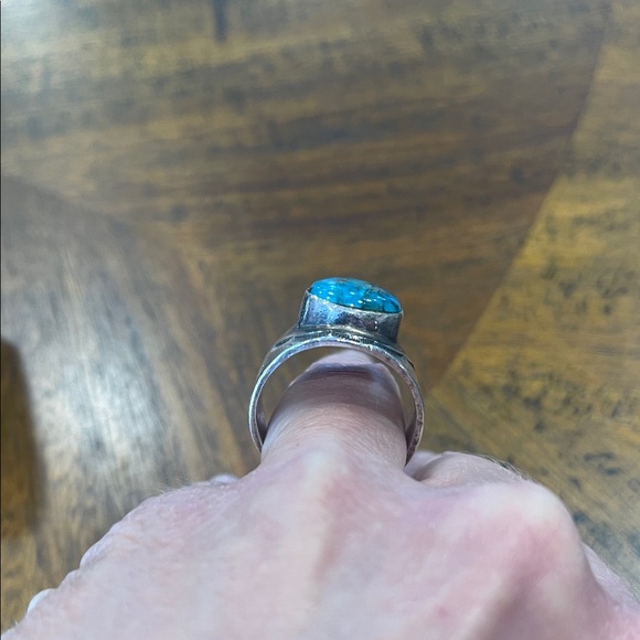 XL Turquoise Silver Ring - Picture 2 of 4